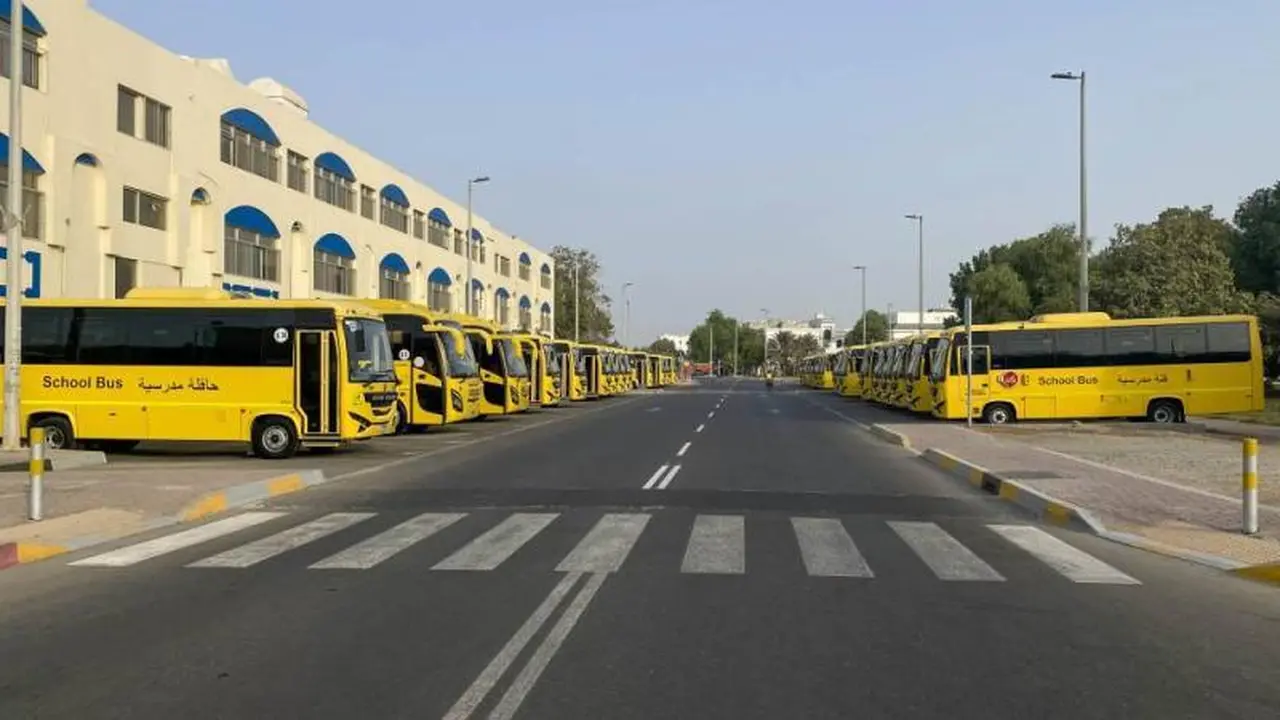 أسباب عودة التعليم الحضوري في الإمارات قبل تشغيل الحافلات المدرسية بالكامل